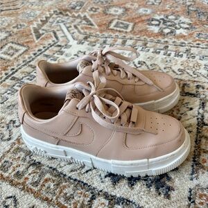 Nike Light Pink Sneakers